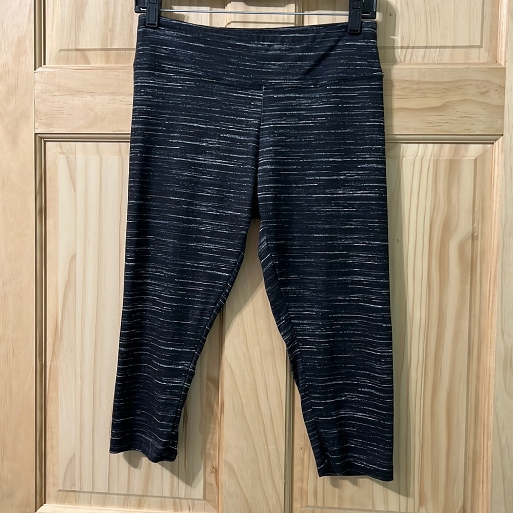 Balance collection stretchy legging material capris